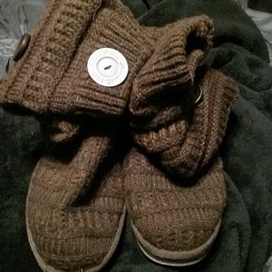 Muk Luk brown sweater boot